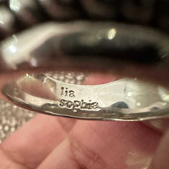 ๐ฅ LIA SOPHIA.One of their most gorgeous rings w/Crystals & Rope detailing.Size 8 - Picture 11 of 12